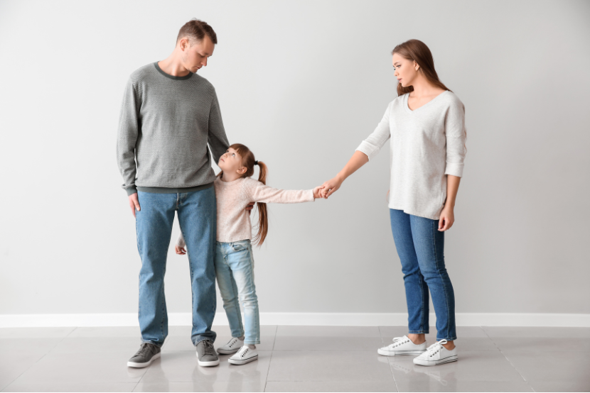 父母離婚對於小孩來說是非常大的打擊。